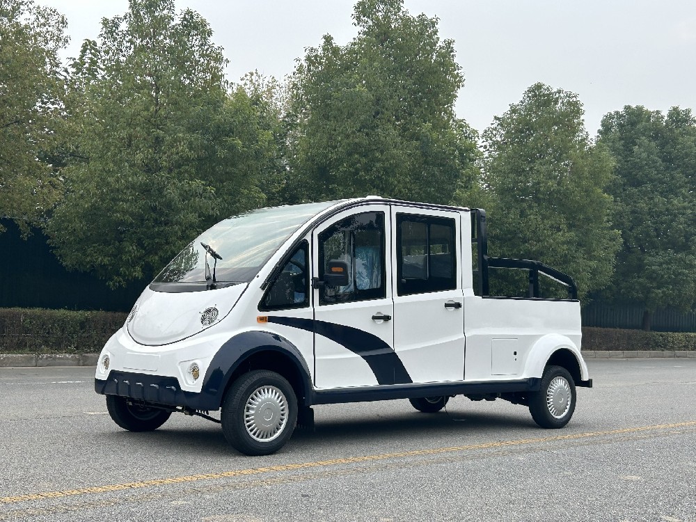 5座封闭式皮卡防爆电动车