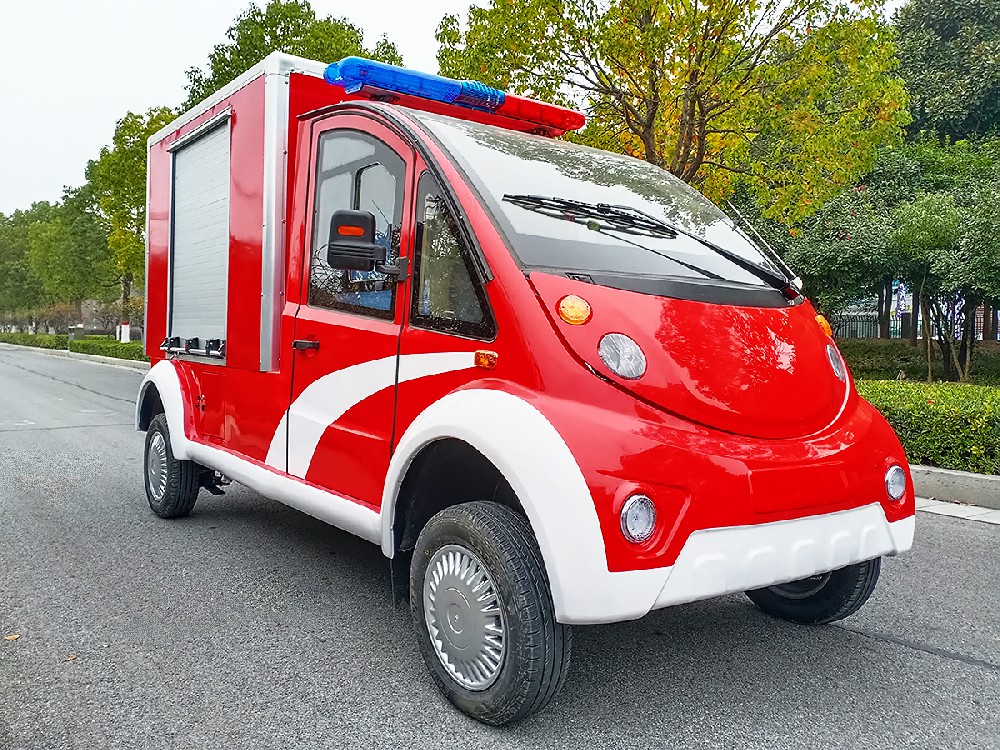 双排消防车的创新设计与性能优势